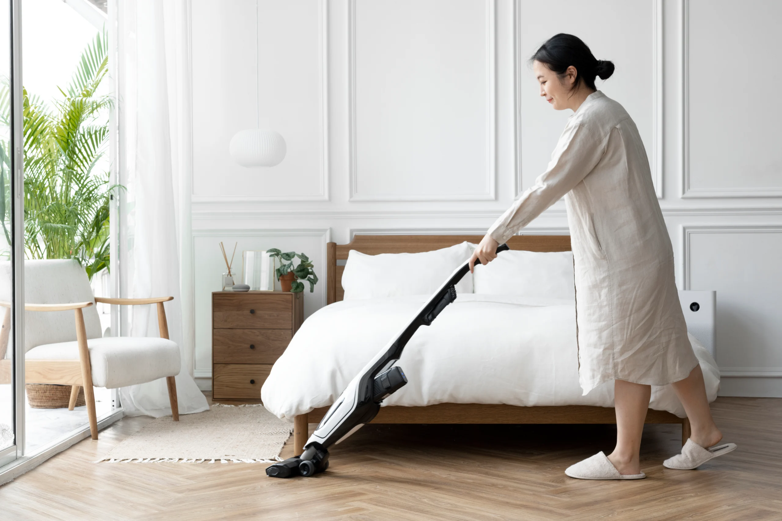 Clean a messy room in 20 minutes. A tidy and organized bedroom after a quick 20-minute cleaning session, with a neatly made bed, clutter-free floor, and well-arranged furniture.