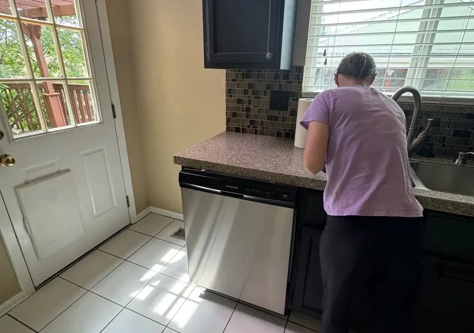 House Cleaning in Castle Pines: Professional & Reliable Service