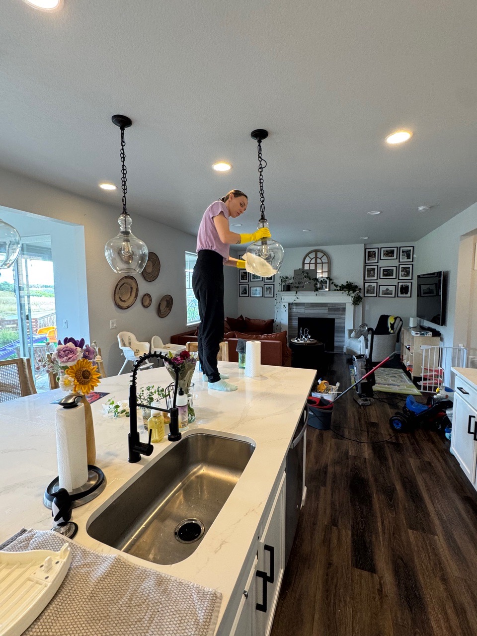 apartment-professional-cleaning-castle-pines how often should an apartment be professionally cleaned in Castle Pines CO